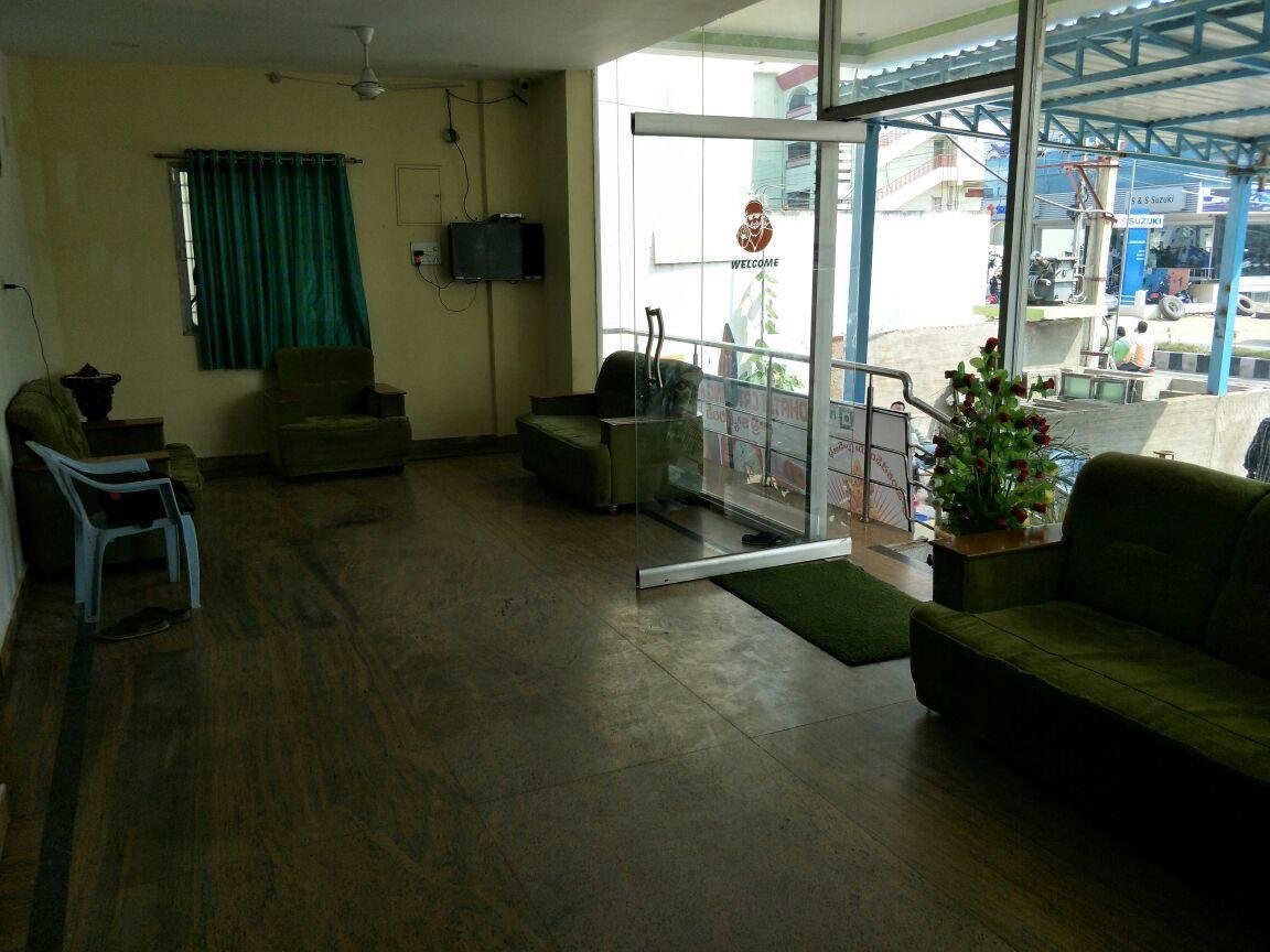 Отель Sairam Residency Тирупати Экстерьер фото